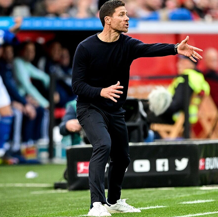 阿隆索告别皇马后的未来走向探析