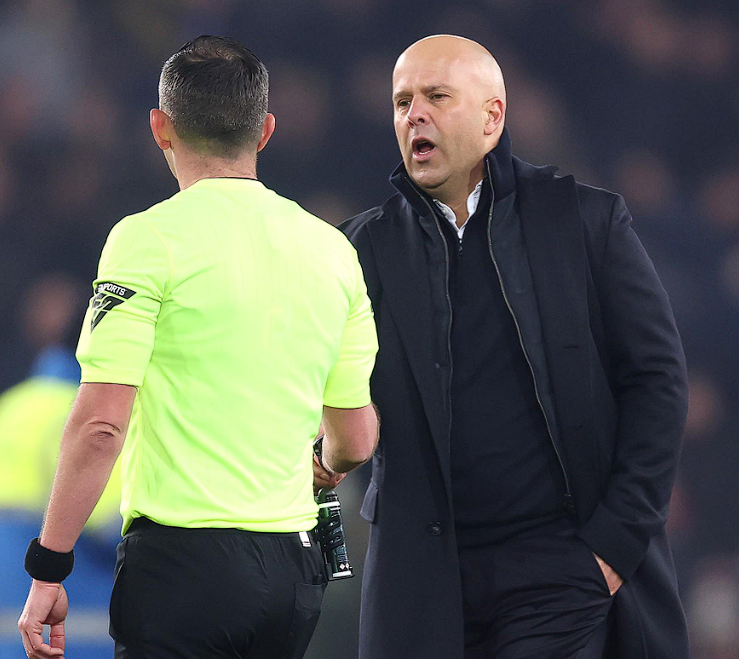 斯洛特谈利物浦赛季挑战:伤病与把握机会成关键